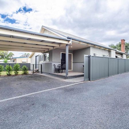 Вилла South Dubbo Hideaway - Pet Friendly Экстерьер фото