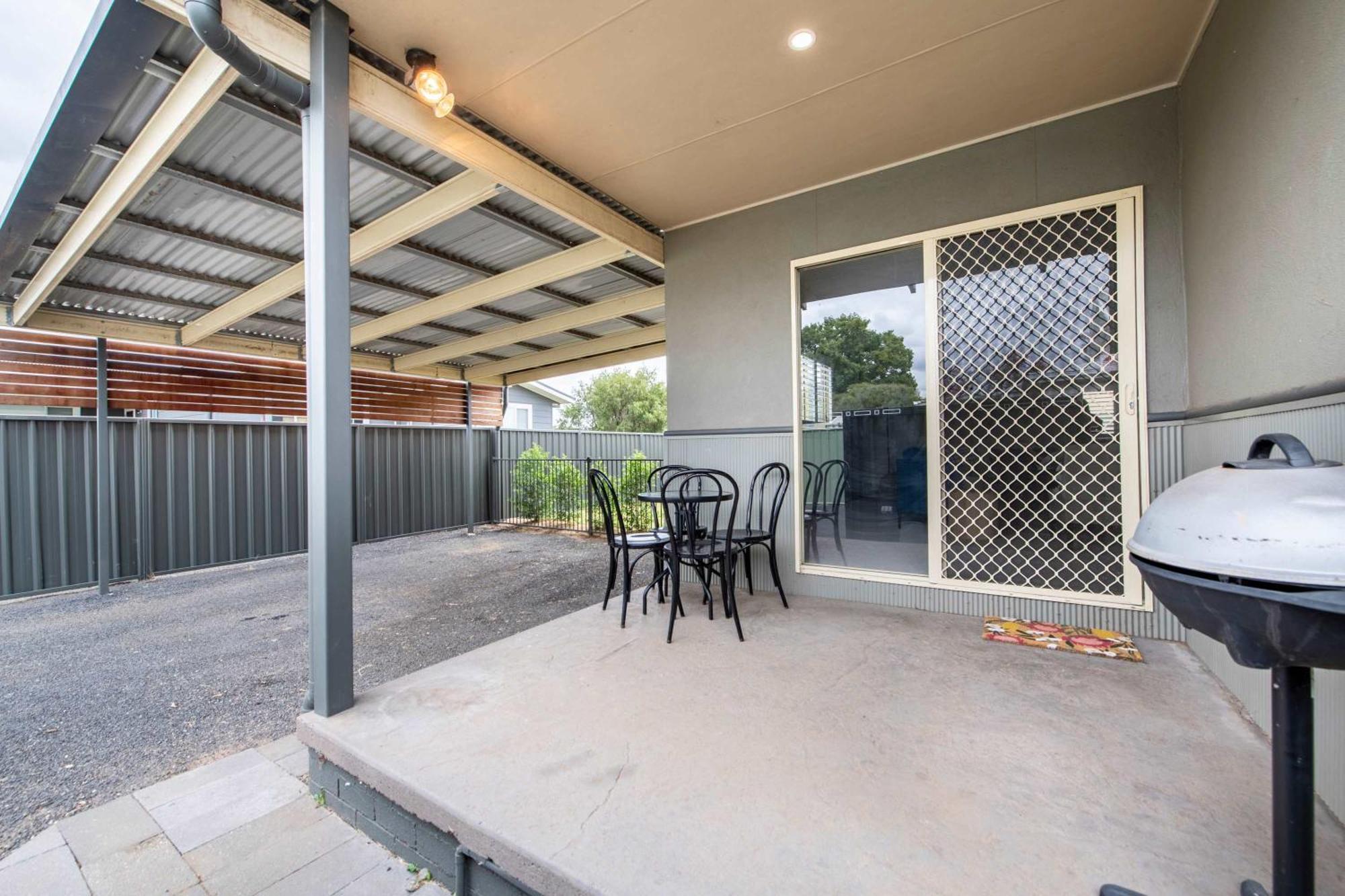 Вилла South Dubbo Hideaway - Pet Friendly Экстерьер фото